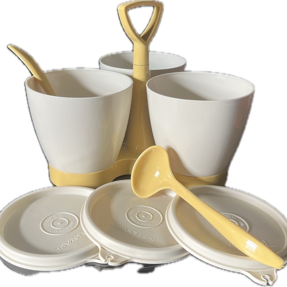 Tupperware Condiment Caddy - Picture 1 of 2